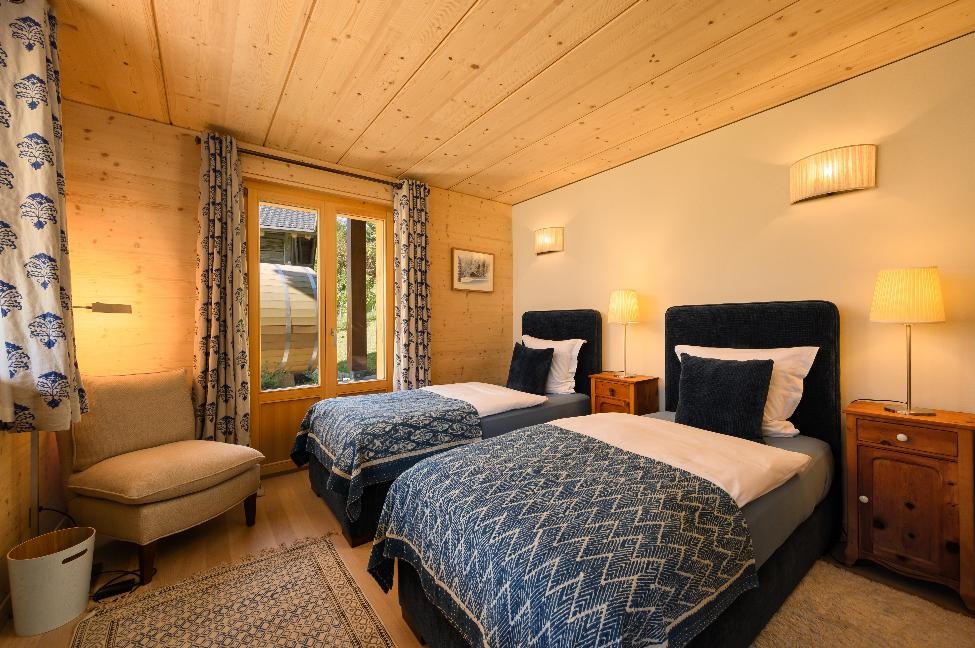 Standard shared room with shared bathroom